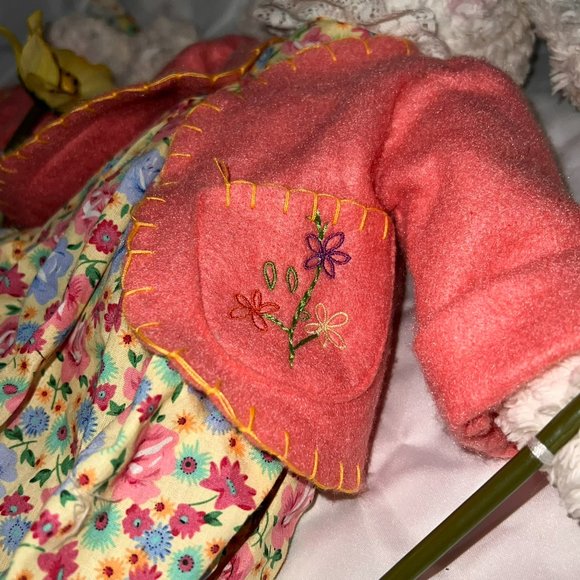 Easter NURSERY BUNNIES Honey Bunnies & Bee Mommy & Baby Rabbit Set Spring Decor - Picture 8 of 12